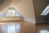 Großzügiges Mehrfamilienhaus mit vielen Nutzungsmöglichkeiten in bevorzugter Lage von Wittmund! - Wohnzimmer OG