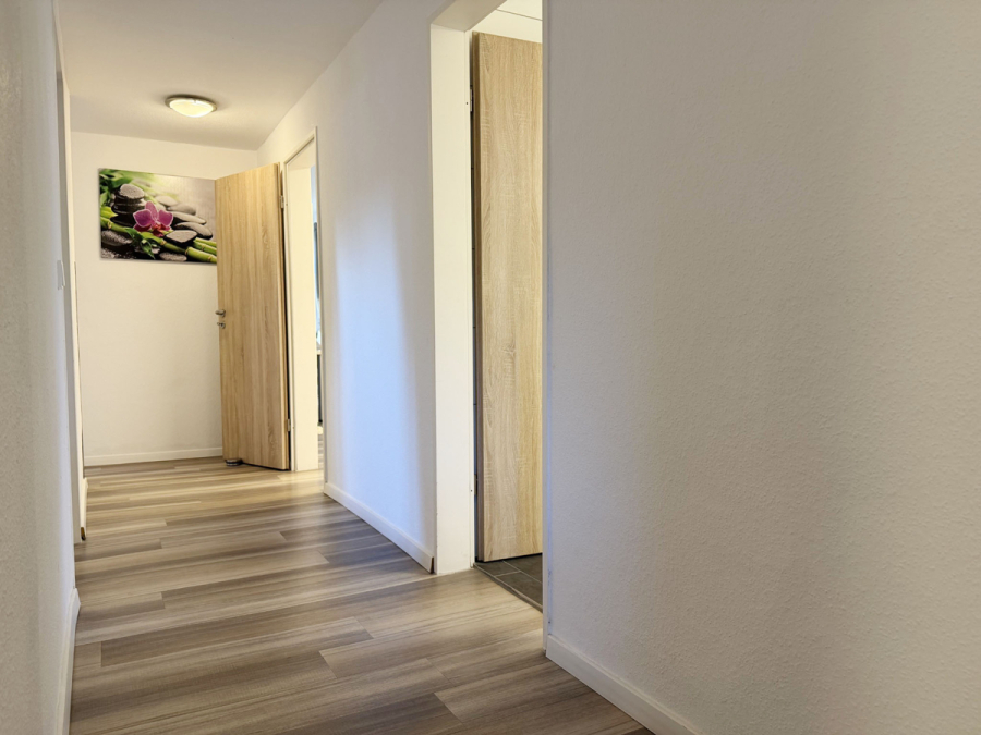 Hausflur - Gepflegtes Wohnhaus in der Esenser Altstadt für lukrative Ferienvermietung oder Eigennutzung