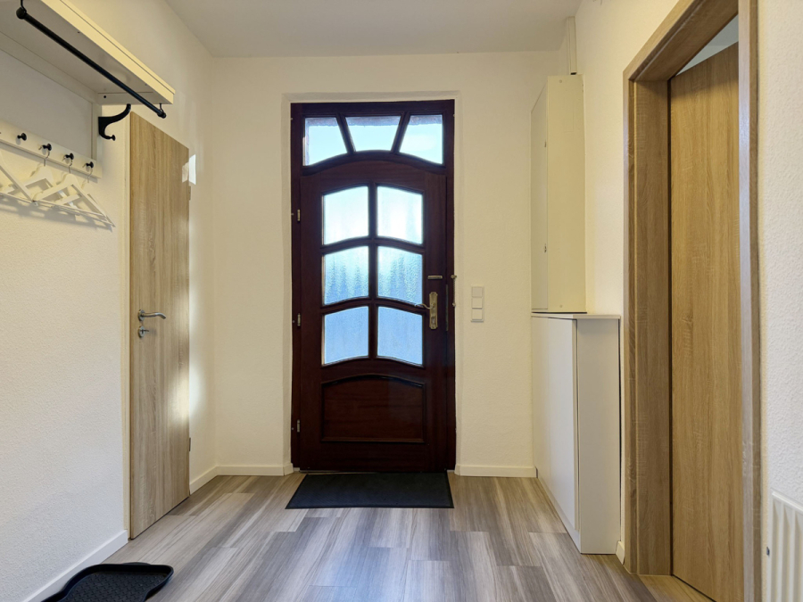 Hauseingang - Gepflegtes Wohnhaus in der Esenser Altstadt für lukrative Ferienvermietung oder Eigennutzung
