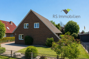 Einfamilienhaus mit Kamin & Garage in Moordorf wartet auf neue Mieter, 26624 Südbrookmerland, Einfamilienhaus