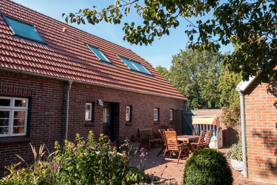Gemütlicher Gartenbereich - Kernsaniertes Schmuckstück mit großem Grundstück an der Nordsee!