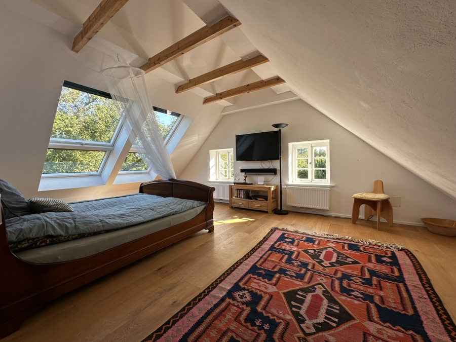 Schlafen II DG - Kernsaniertes Schmuckstück mit großem Grundstück an der Nordsee!