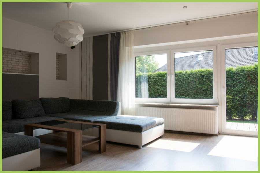 Wohnzimmer - Kapitalanleger aufgepasst! Gepflegtes MFH in bevorzugter Lage!