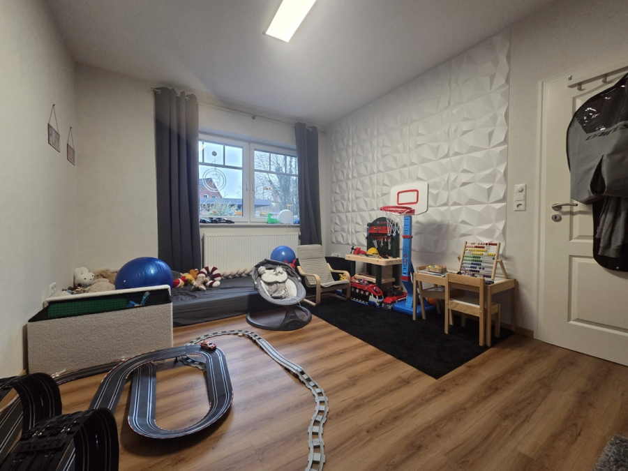 Schlafen EG - Neuwertiges Einfamilienhaus mit pflegeleichtem Garten in der „Herrlichkeit Dornum“