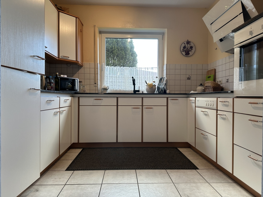 Küche - Einfamilienhaus mit Doppelgarage in bevorzugter Lage