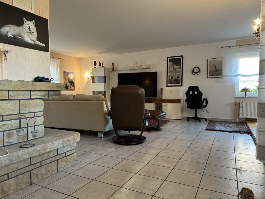 Wohnen - Einfamilienhaus mit Doppelgarage in bevorzugter Lage