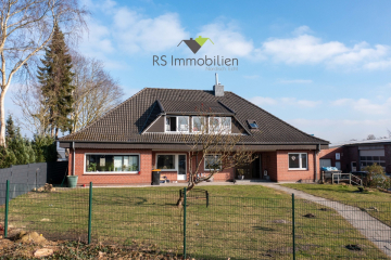 Walmdachbungalow mit zwei Wohneinheiten in zentraler Lage!, 26556 Westerholt, Bungalow