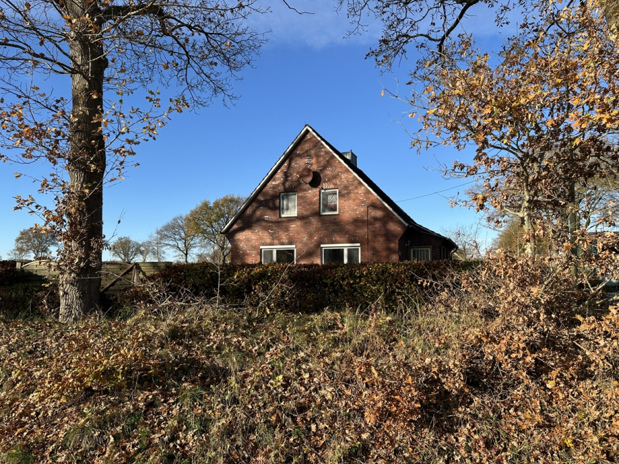 Südliche Ansicht - Solides Einfamilienhaus in ländlicher Umgebung