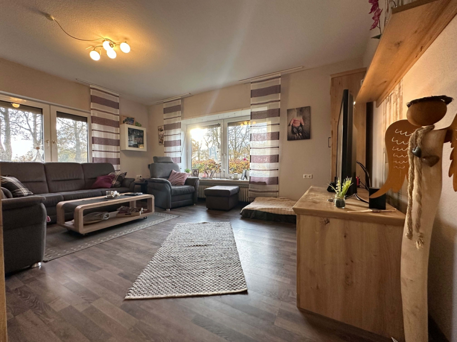 Wohnzimmer - Solides Einfamilienhaus in ländlicher Umgebung